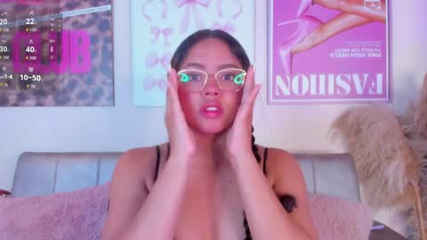 aprilgrey111 online show from April 2026 04:05:02 PM