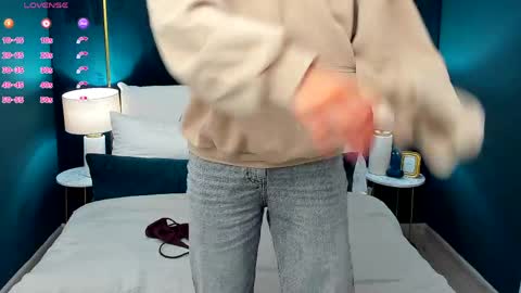 Snapshot of aprilwon chatting on April 2026 05:05:01 AM April online show from April 2026 05:05:01 AM