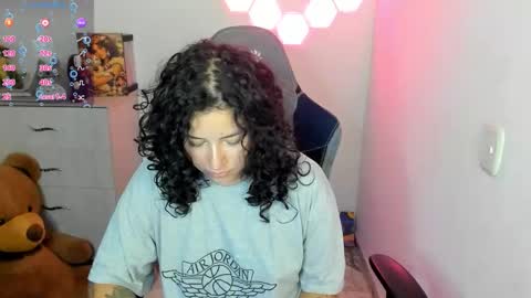 Snapshot of aqua_emilly chatting on February 2026 11:05:02 PM aqua emilly online show from February 2026 11:05:02 PM