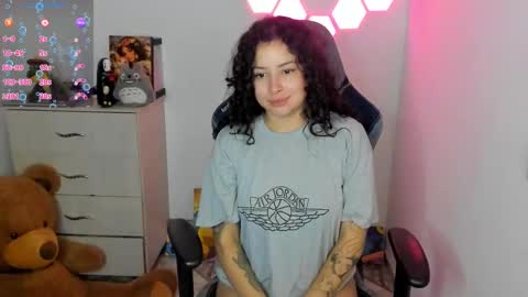 Snapshot of aqua_emilly chatting on February 2026 12:09:01 AM aqua emilly online show from February 2026 12:09:01 AM