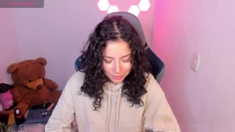 Snapshot of aqua_emilly chatting on April 2026 11:49:02 PM aqua emilly online show from April 2026 11:49:02 PM