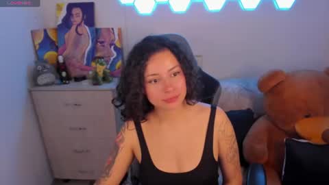 Snapshot of aqua_emilly chatting on June 2026 12:32:02 AM aqua emilly online show from June 2026 12:32:02 AM