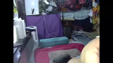 Snapshot of aquafoxxy chatting on May 2026 05:34:02 AM aquafoxxy online show from May 2026 05:34:02 AM