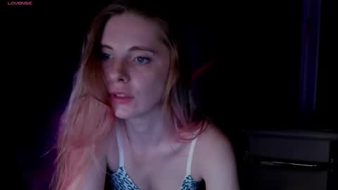 Snapshot of aqualen chatting on October 2025 01:14:01 PM aqualen online show from October 2025 01:14:01 PM