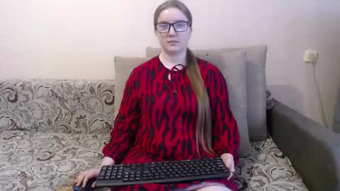 Josefin online show from March 2026 04:18:01 AM