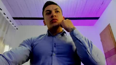 Jonathan online show from January 2025 11:07:01 PM