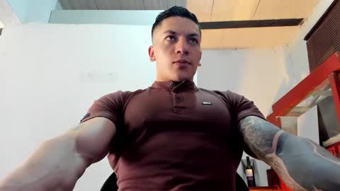 Jonathan online show from October 2025 08:27:02 PM