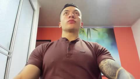 Snapshot of aquiles_51 chatting on January 2026 02:43:02 PM Jonathan online show from January 2026 02:43:02 PM