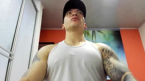 Snapshot of aquiles_51 chatting on February 2026 02:31:01 PM Jonathan online show from February 2026 02:31:01 PM