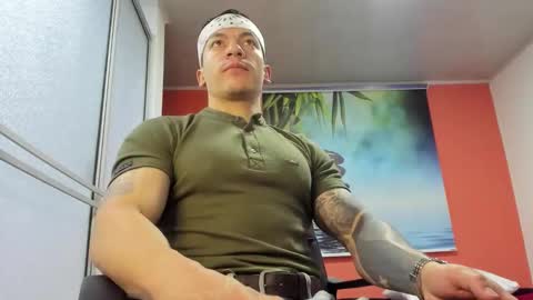 Snapshot of aquiles_51 chatting on March 2026 12:02:02 PM Jonathan online show from March 2026 12:02:02 PM