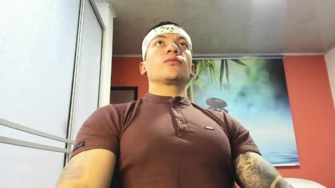 Snapshot of aquiles_51 chatting on April 2026 06:16:01 PM Jonathan online show from April 2026 06:16:01 PM