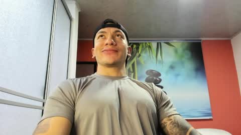 Snapshot of aquiles_51 chatting on April 2026 07:23:02 PM Jonathan online show from April 2026 07:23:02 PM