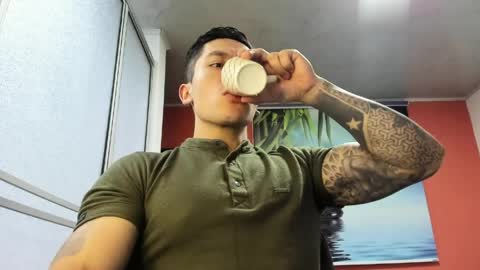 Snapshot of aquiles_51 chatting on April 2026 06:30:01 PM Jonathan online show from April 2026 06:30:01 PM