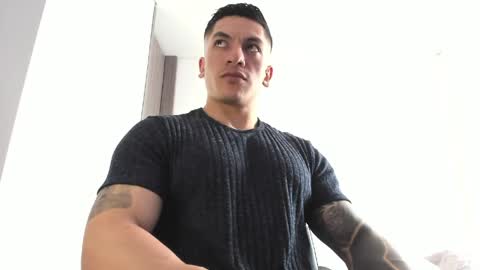 Snapshot of aquiles_51 chatting on April 2026 06:53:02 PM Jonathan online show from April 2026 06:53:02 PM