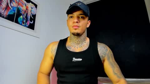 Snapshot of aquiles_elpapi chatting on October 2025 06:39:01 PM AquilesElpapi online show from October 2025 06:39:01 PM