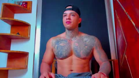 Snapshot of aquiles_elpapi chatting on March 2026 11:16:01 AM AquilesElpapi online show from March 2026 11:16:01 AM