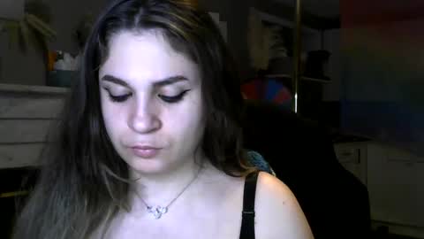 Snapshot of arabbustybeauty chatting on January 2025 07:03:01 AM BustyPrincessLeila online show from January 2025 07:03:01 AM