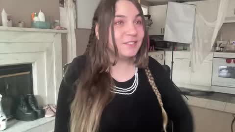 Snapshot of arabbustybeauty chatting on February 2025 09:48:02 PM BustyPrincessLeila online show from February 2025 09:48:02 PM