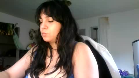 Snapshot of arabbustybeauty chatting on September 2025 06:35:02 PM BustyPrincessLeila online show from September 2025 06:35:02 PM
