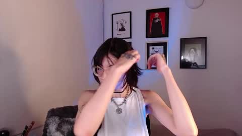 Snapshot of arabella_stone chatting on November 2025 03:39:02 AM Arabella online show from November 2025 03:39:02 AM