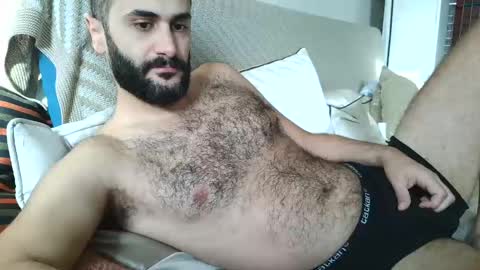 Snapshot of arabhairy90 chatting on March 2025 03:59:02 AM hairycub online show from March 2025 03:59:02 AM