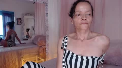 Nadia Cyel online show from March 2025 10:39:02 PM