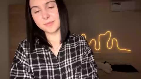 Emi online show from February 2026 04:45:02 PM