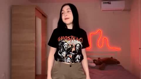 Emi online show from March 2026 03:37:02 PM