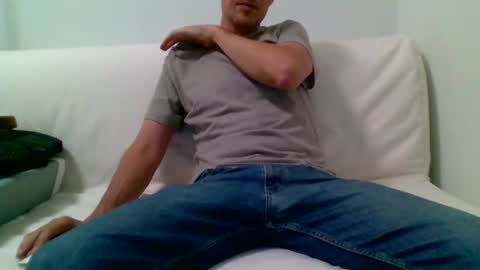 Snapshot of aragon9999 chatting on October 2025 08:04:01 PM aragon9999 online show from October 2025 08:04:01 PM