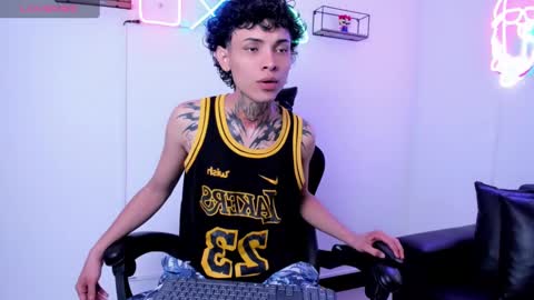 Arceluz  online show from February 2025 07:16:02 PM