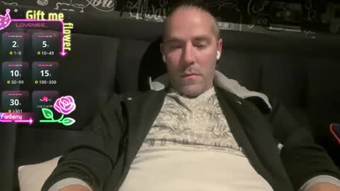 Snapshot of arckangel99 chatting on October 2025 05:52:02 PM AnrckAngel online show from October 2025 05:52:02 PM