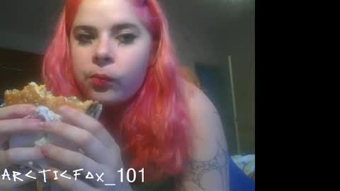 Snapshot of arcticfox_101 chatting on June 2026 11:04:02 AM Daisy online show from June 2026 11:04:02 AM