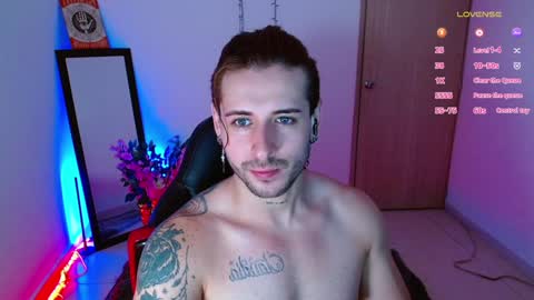 Snapshot of ares_blue chatting on January 2025 12:05:02 PM ares blue online show from January 2025 12:05:02 PM