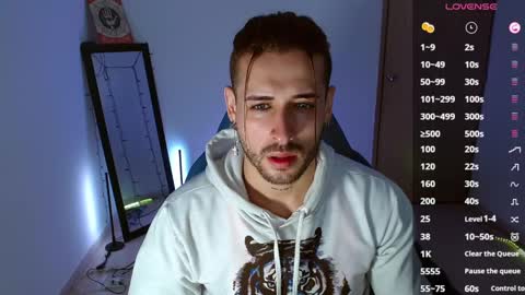 Snapshot of ares_blue chatting on February 2025 11:46:01 AM ares blue online show from February 2025 11:46:01 AM