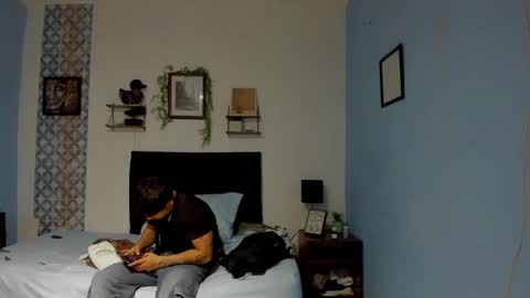 Snapshot of ares_parker chatting on March 2026 12:35:01 AM ares_parker online show from March 2026 12:35:01 AM