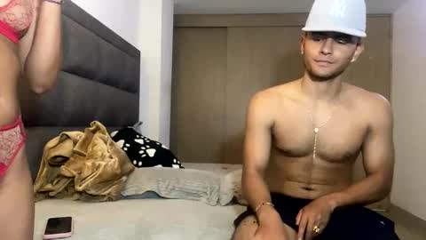 Snapshot of aresandnikk chatting on October 2025 04:09:02 AM Ares And Nikk online show from October 2025 04:09:02 AM