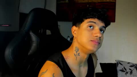 aress444 online show from November 2025 08:11:02 PM