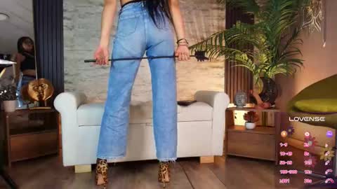 Aleja online show from December 2025 11:35:01 PM