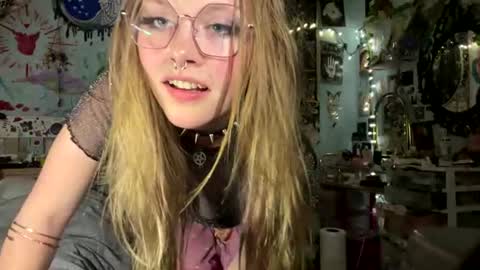 areyawatching0_0 online show from August 2026 02:03:02 AM