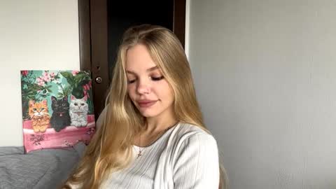 Amelia online show from December 2025 07:15:02 AM