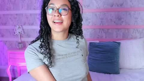 Snapshot of arhii_khay chatting on May 2026 04:04:02 PM Ari online show from May 2026 04:04:02 PM