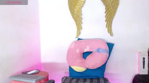 Snapshot of arhyanna_white chatting on April 2026 09:56:01 PM Sofia thomson online show from April 2026 09:56:01 PM