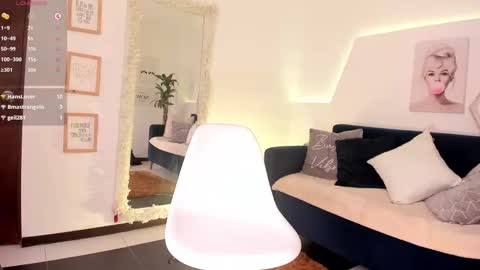 Ari online show from February 2025 05:53:02 PM