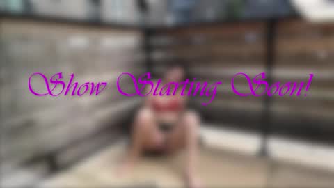 Snapshot of ari_lovexo chatting on April 2026 06:10:01 PM Ari and Penn online show from April 2026 06:10:01 PM