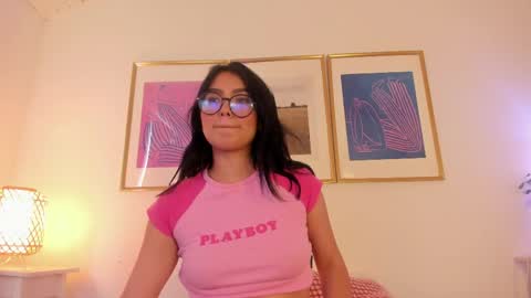 Snapshot of ari_rose_dh chatting on April 2026 12:49:01 PM ARI online show from April 2026 12:49:01 PM