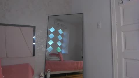 Ari Wilde online show from April 2026 02:09:01 PM