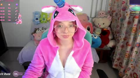 Snapshot of aria_alaia chatting on April 2026 06:18:01 AM Linda online show from April 2026 06:18:01 AM