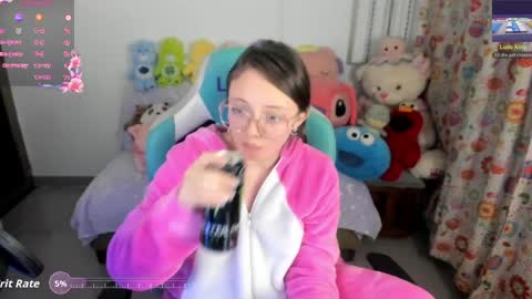 Snapshot of aria_alaia chatting on April 2026 07:45:01 AM Linda online show from April 2026 07:45:01 AM