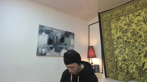 aria y orien  online show from November 2025 11:10:02 AM