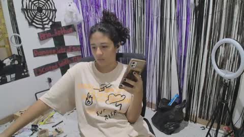 aria_arthur online show from October 2025 09:43:02 AM